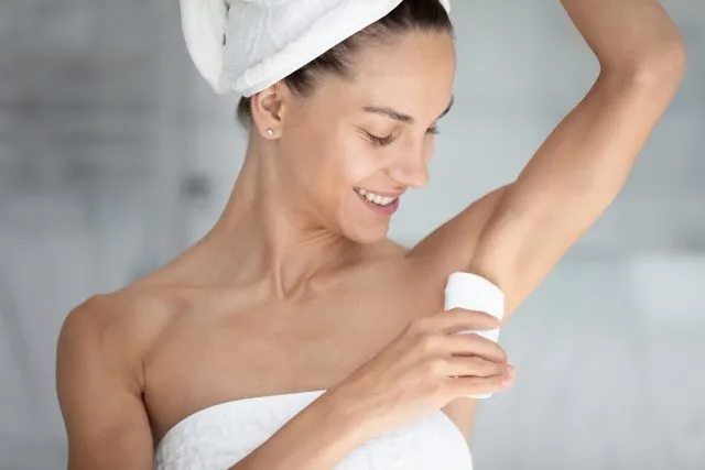 Czym kierować się przy wyborze antyperspirantu?